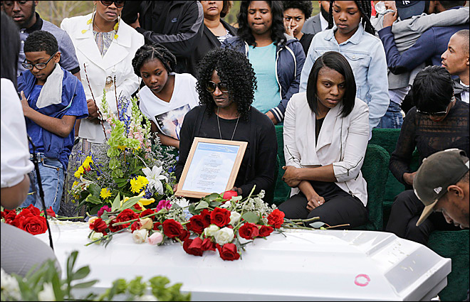 Violence erupts following funeral for Freddie Gray in Baltimore