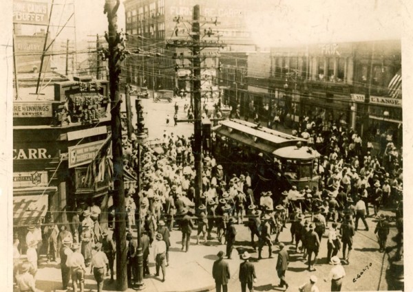 The East St. Louis Massacre (1917)